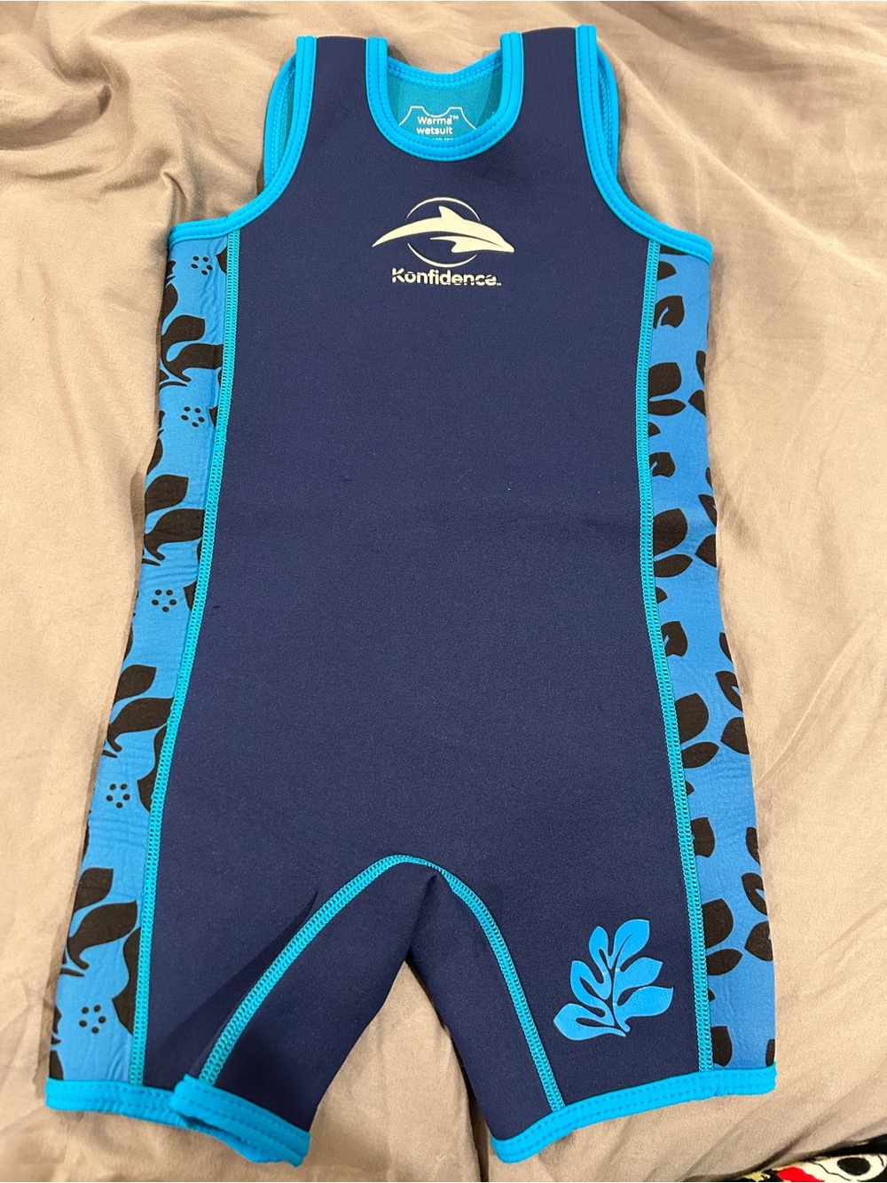 Konfidence USA warma wetsuit